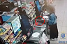Саратовец похитил забытый на кассе самообслуживания телефон и попался